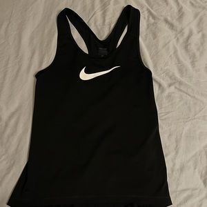 Nike pro tank size medium